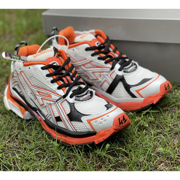 Balenciaga Runner-Sneaker „Weiß-Schwarz-Orange“. - EUR FASHION