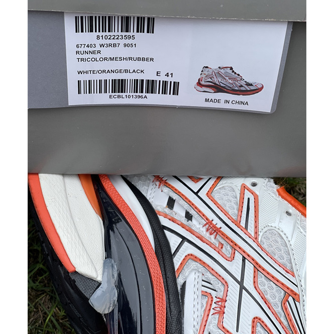 Balenciaga Runner-Sneaker „Weiß-Schwarz-Orange“. - EUR FASHION