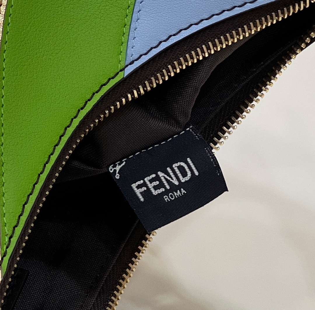 Fendi Graphy Ledertasche (29*24,5*10cm) - EUR FASHION