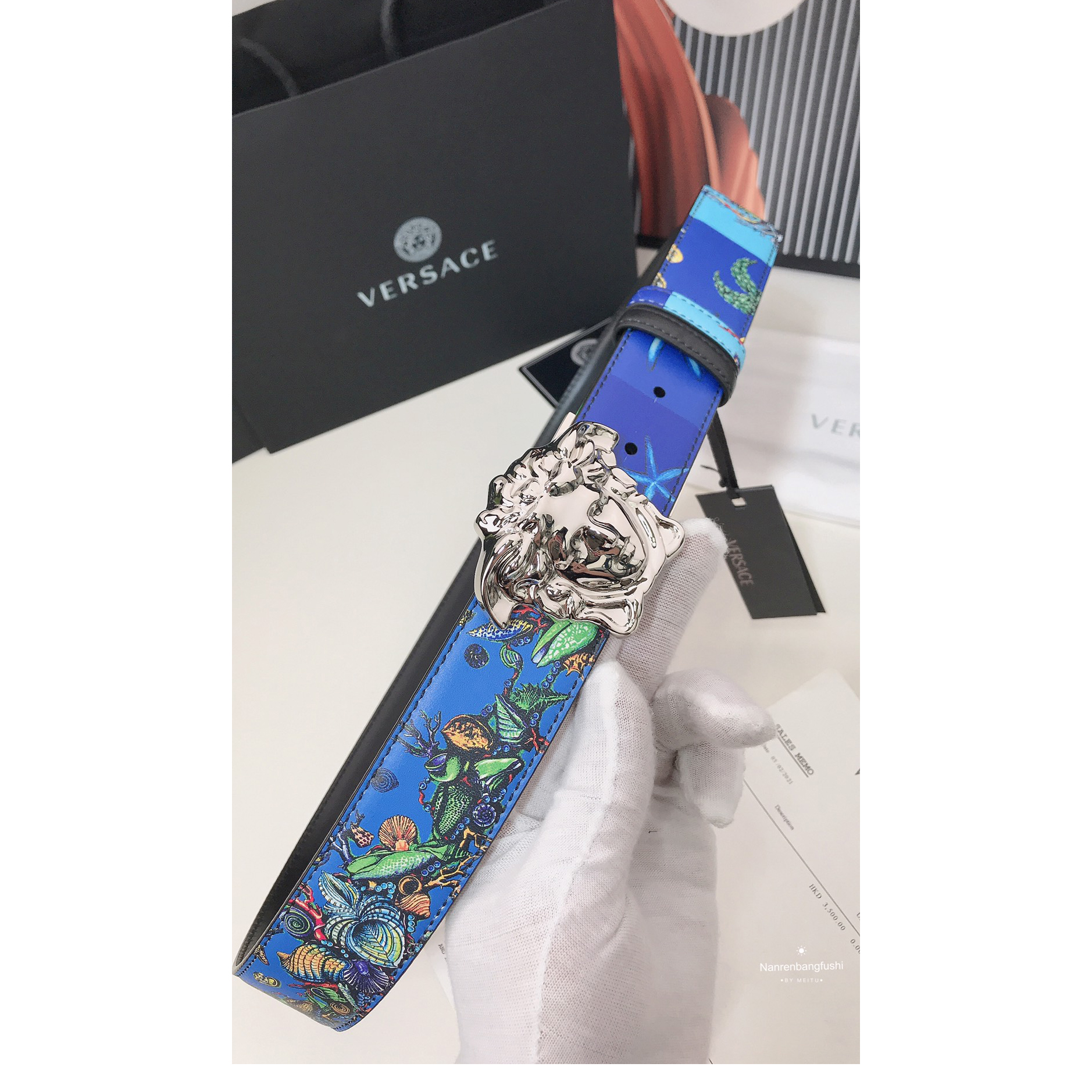 40-mm-Gürtel mit Versace-Marine-Organism-Print - EUR FASHION