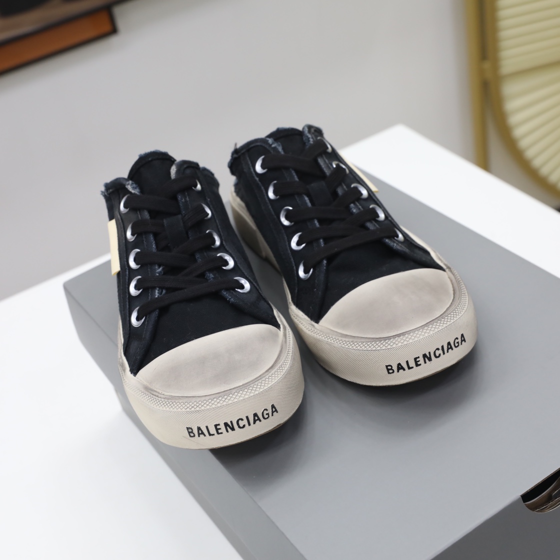 Balenciaga Herren Paris Sneaker Mule in Schwarz - EUR FASHION