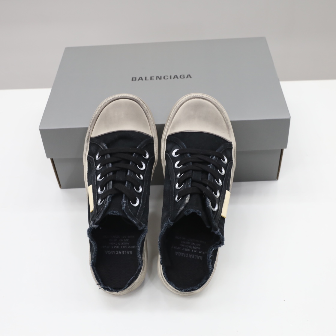 Balenciaga Herren Paris Sneaker Mule in Schwarz - EUR FASHION