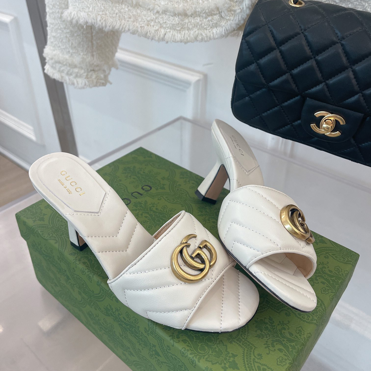 Gucci Double G Slide Sandale für Damen mit einer Absatzhöhe von 7,5 cm - EUR FASHION