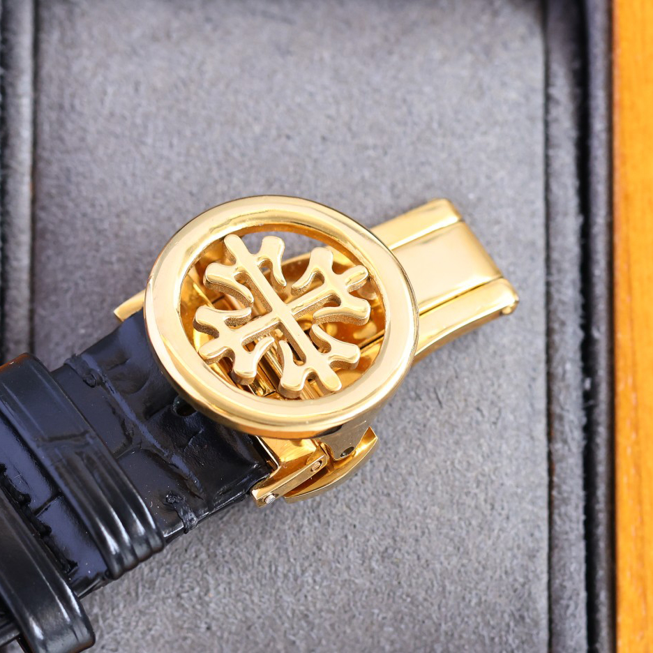 Patek Philipps Sa-Uhr 42 mm - EUR FASHION