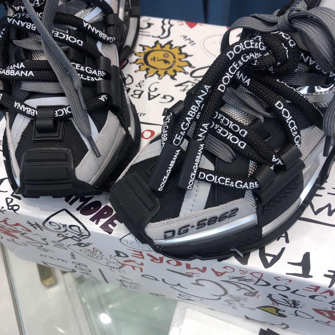 Dolce & Gabbana Space-Sneaker aus Materialmix - EUR FASHION