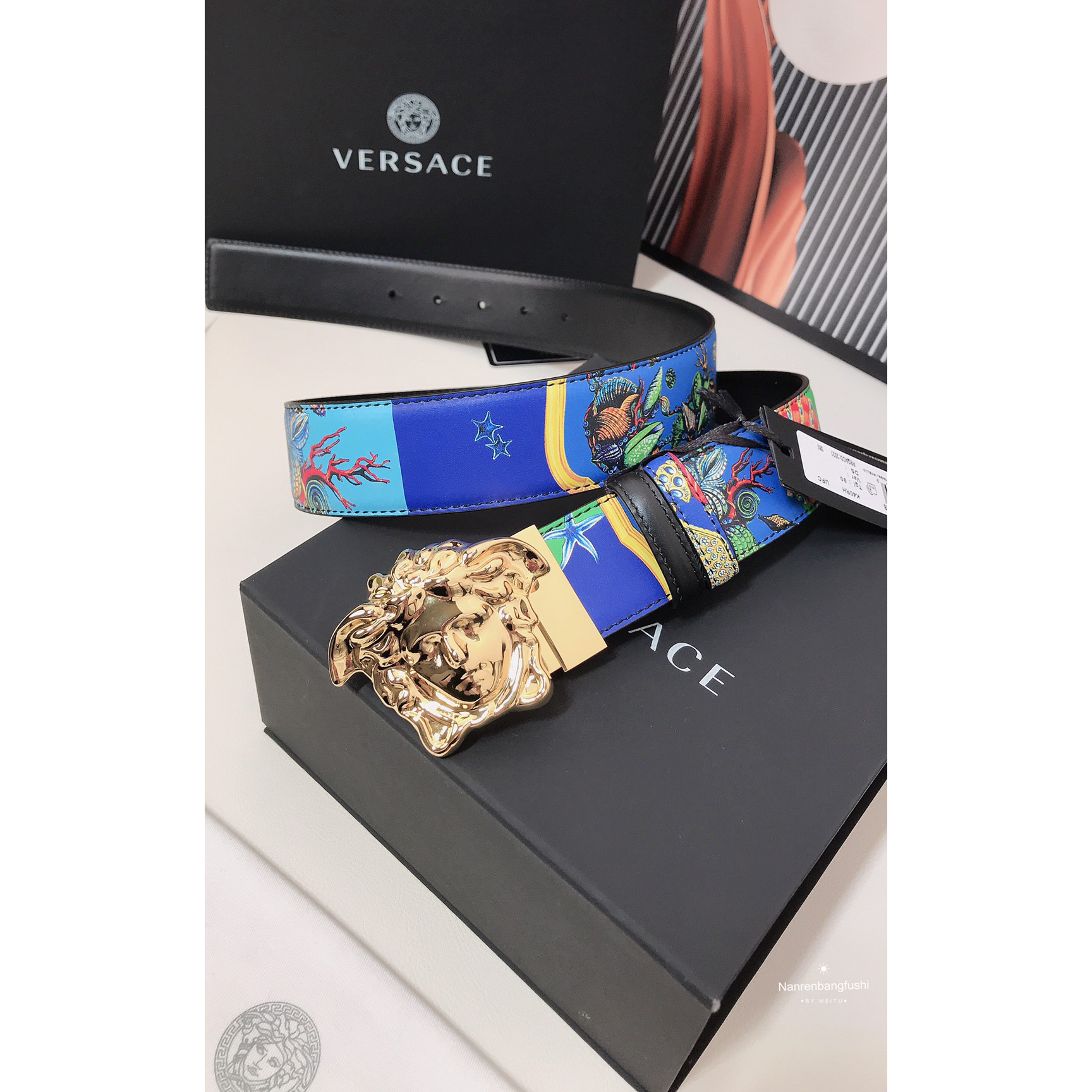 40-mm-Gürtel mit Versace-Marine-Organism-Print - EUR FASHION