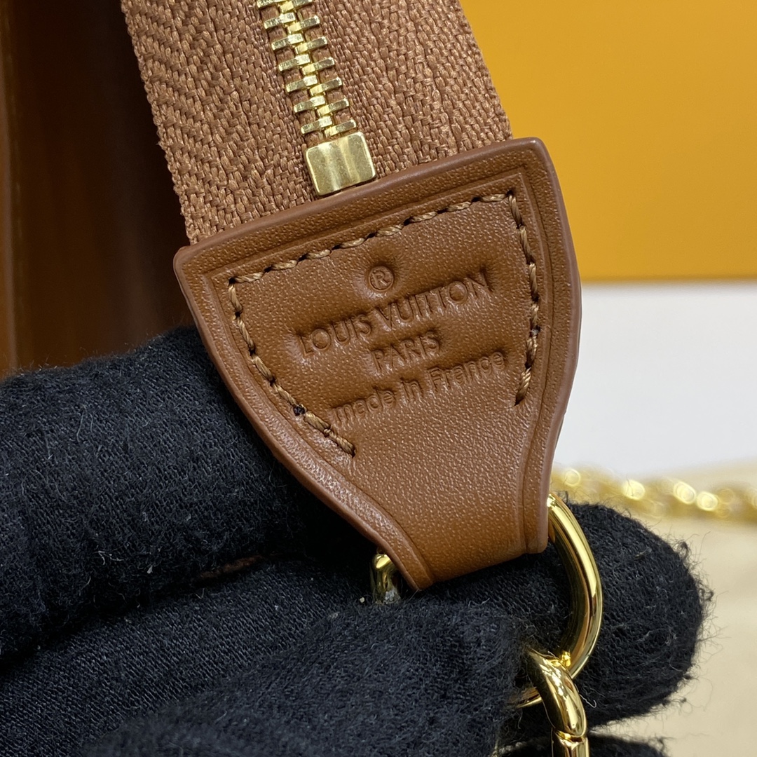 Louis Vuitton Kulturbeutel mit Kette M81366 (26-20-5cm) - EUR FASHION
