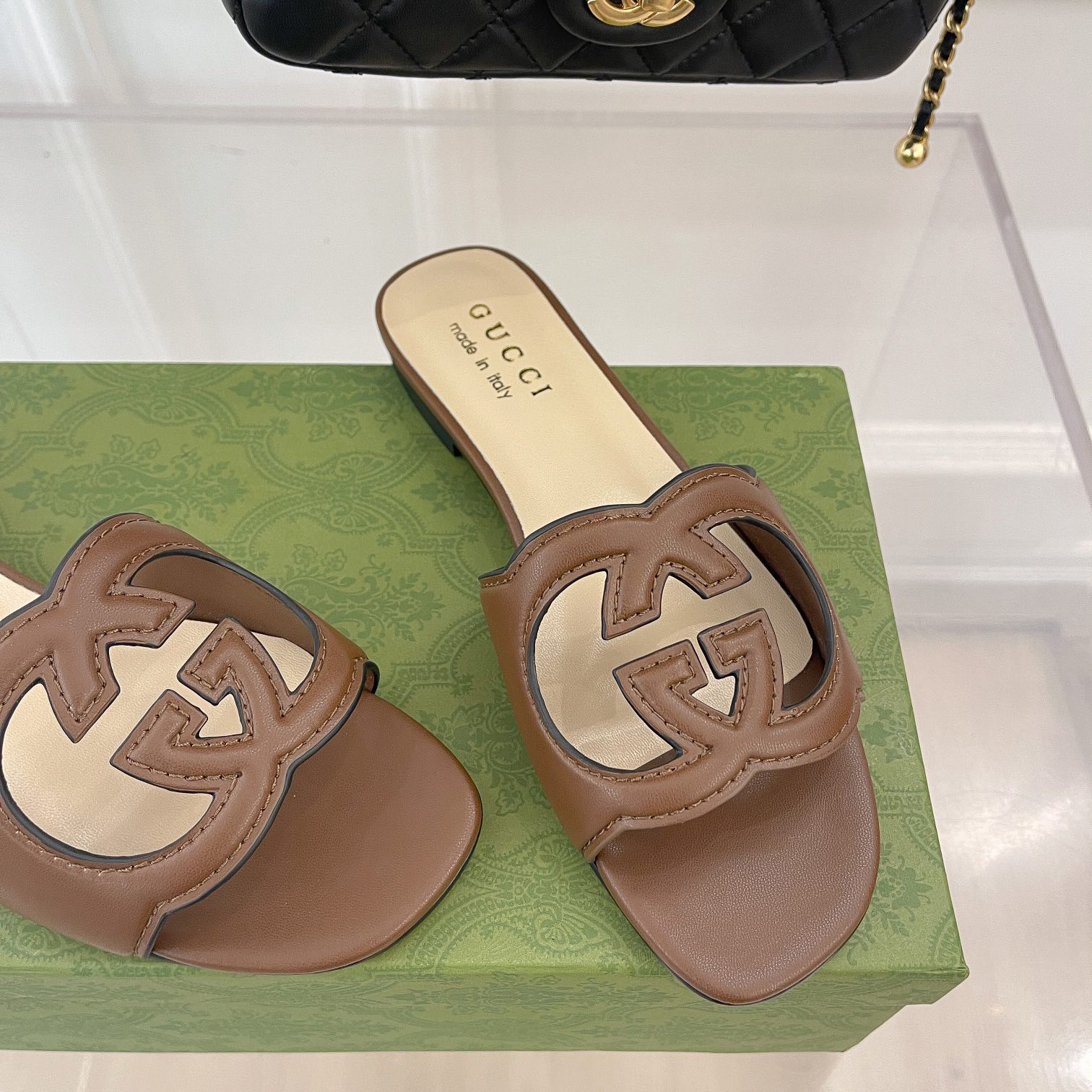 Gucci Damen-Slide-Sandale mit ineinandergreifendem G-Ausschnitt - EUR FASHION