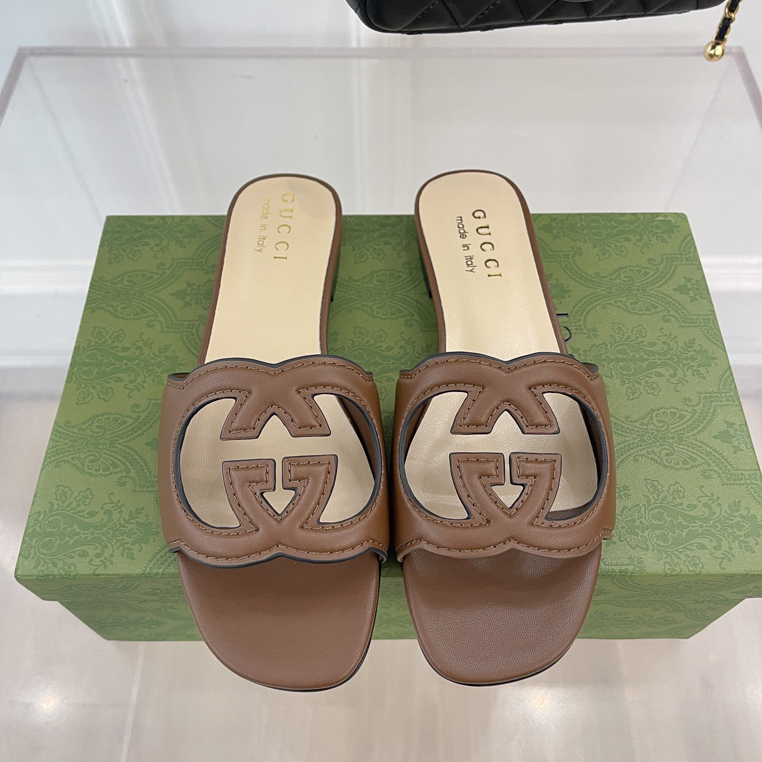 Gucci Damen-Slide-Sandale mit ineinandergreifendem G-Ausschnitt - EUR FASHION