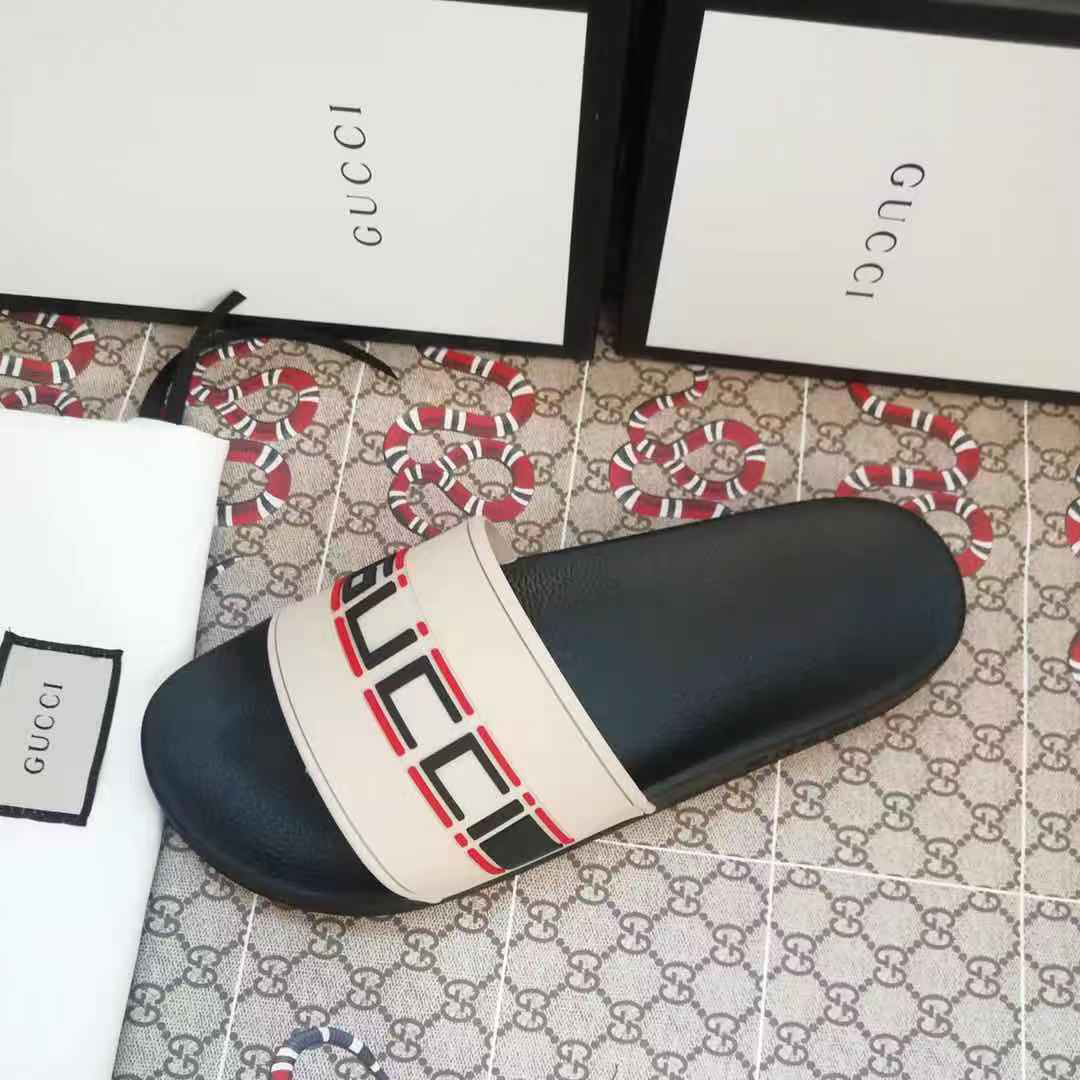 Slide-Sandale mit Gucci-Logo - EUR FASHION