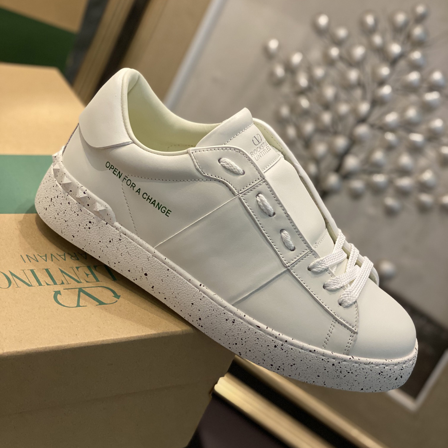 Valenti Open For A Change Sneaker aus biobasiertem Material in Weiß - EUR FASHION