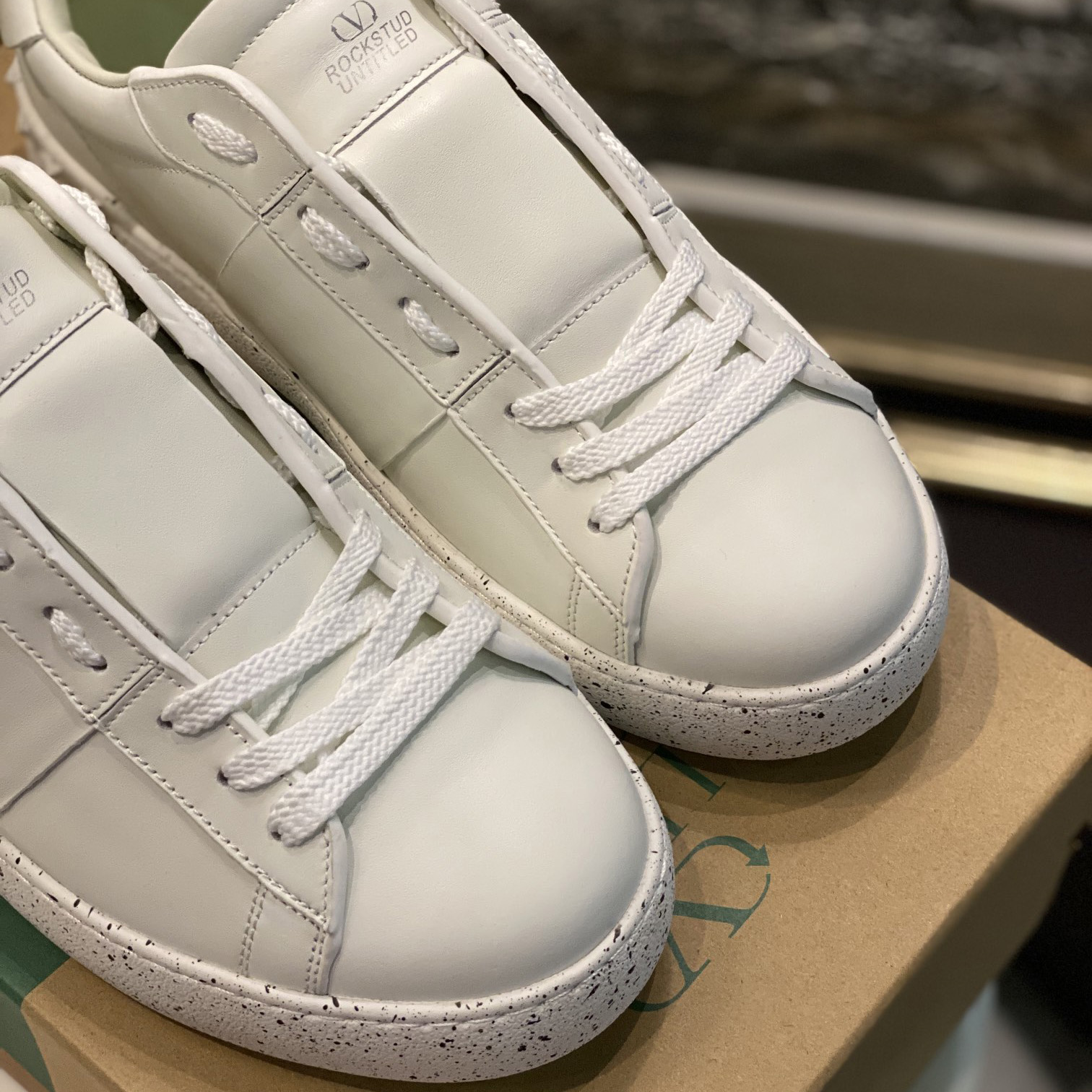 Valenti Open For A Change Sneaker aus biobasiertem Material in Weiß - EUR FASHION
