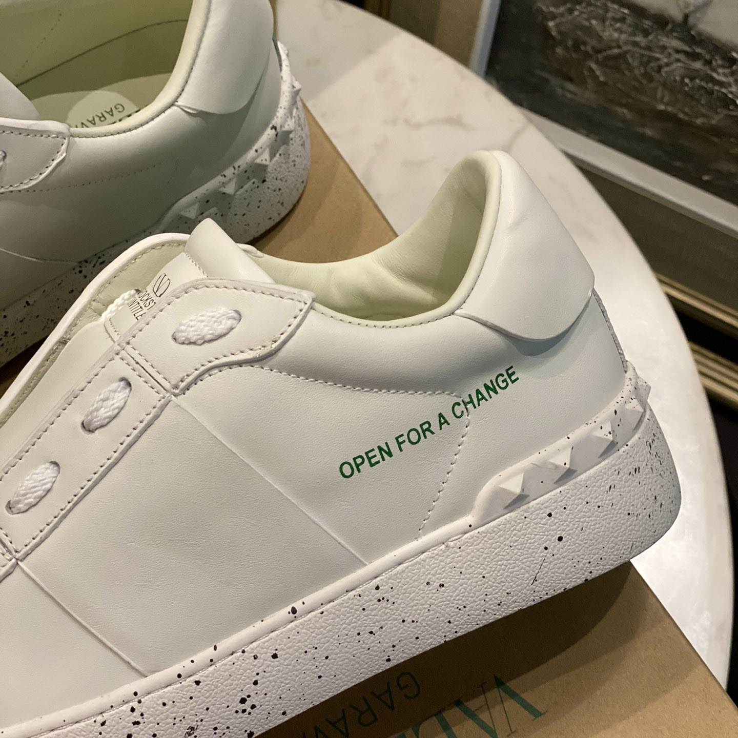 Valenti Open For A Change Sneaker aus biobasiertem Material in Weiß - EUR FASHION