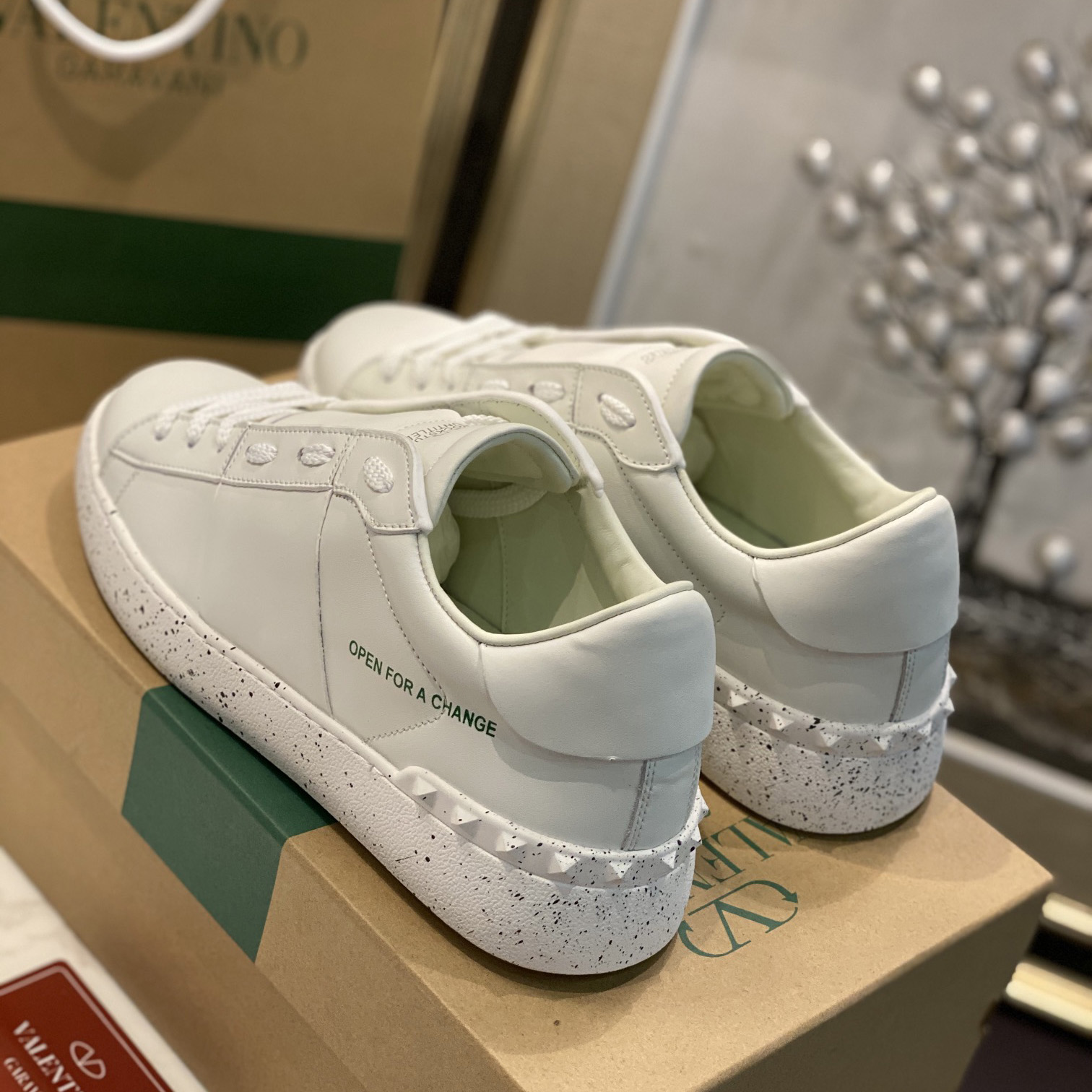 Valenti Open For A Change Sneaker aus biobasiertem Material in Weiß - EUR FASHION