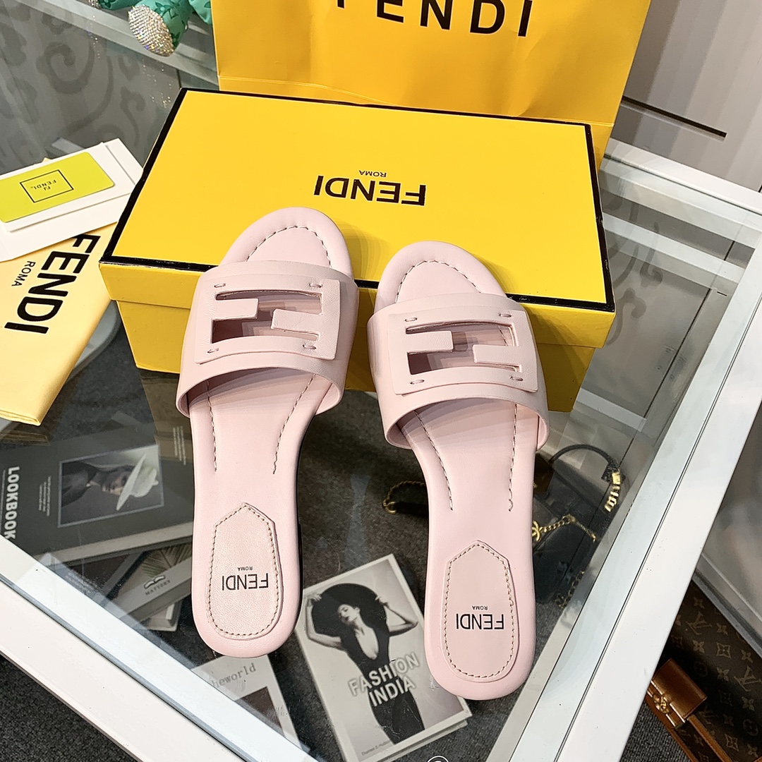 Fendi Signature-Pantoletten aus rosafarbenem Leder - EUR FASHION