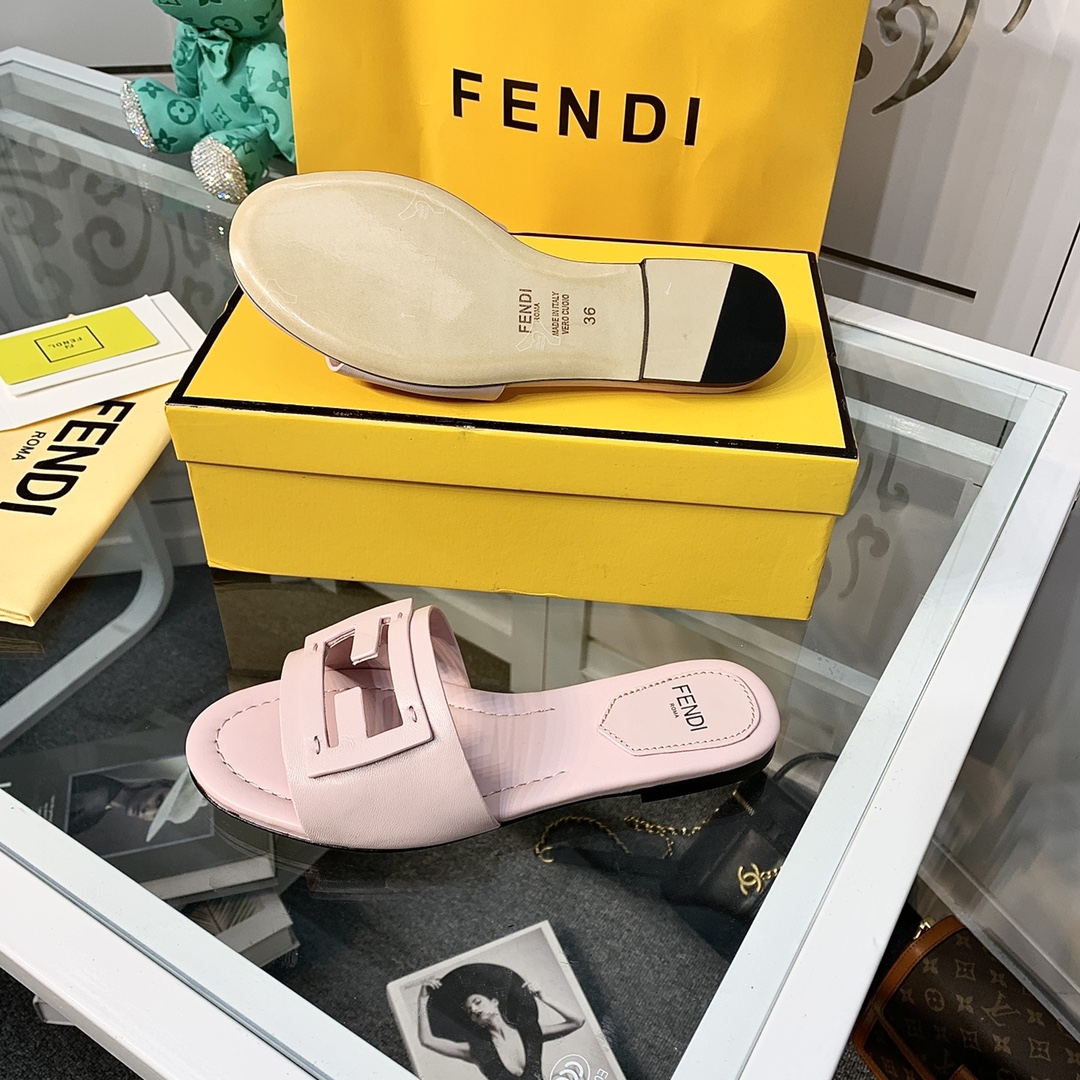 Fendi Signature-Pantoletten aus rosafarbenem Leder - EUR FASHION
