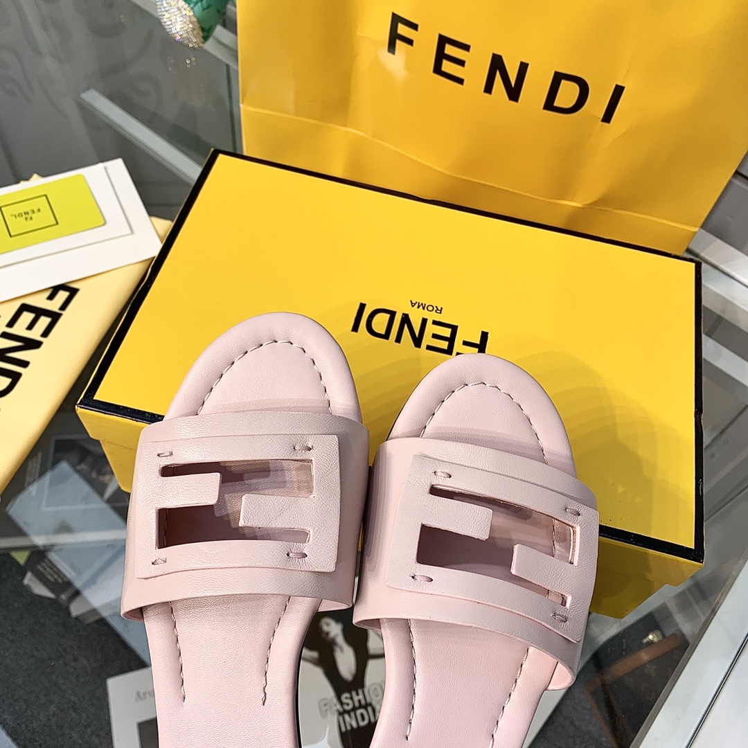 Fendi Signature-Pantoletten aus rosafarbenem Leder - EUR FASHION