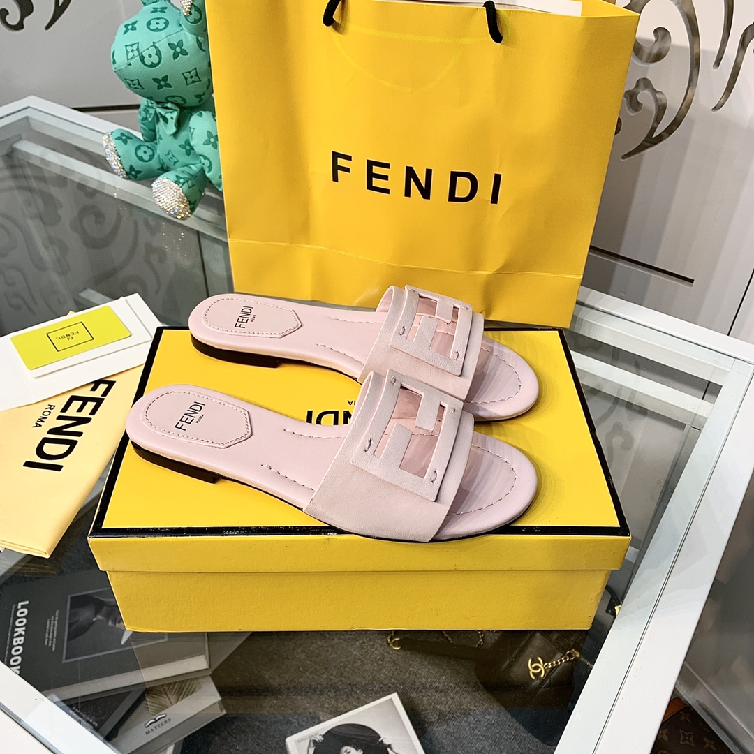 Fendi Signature-Pantoletten aus rosafarbenem Leder - EUR FASHION