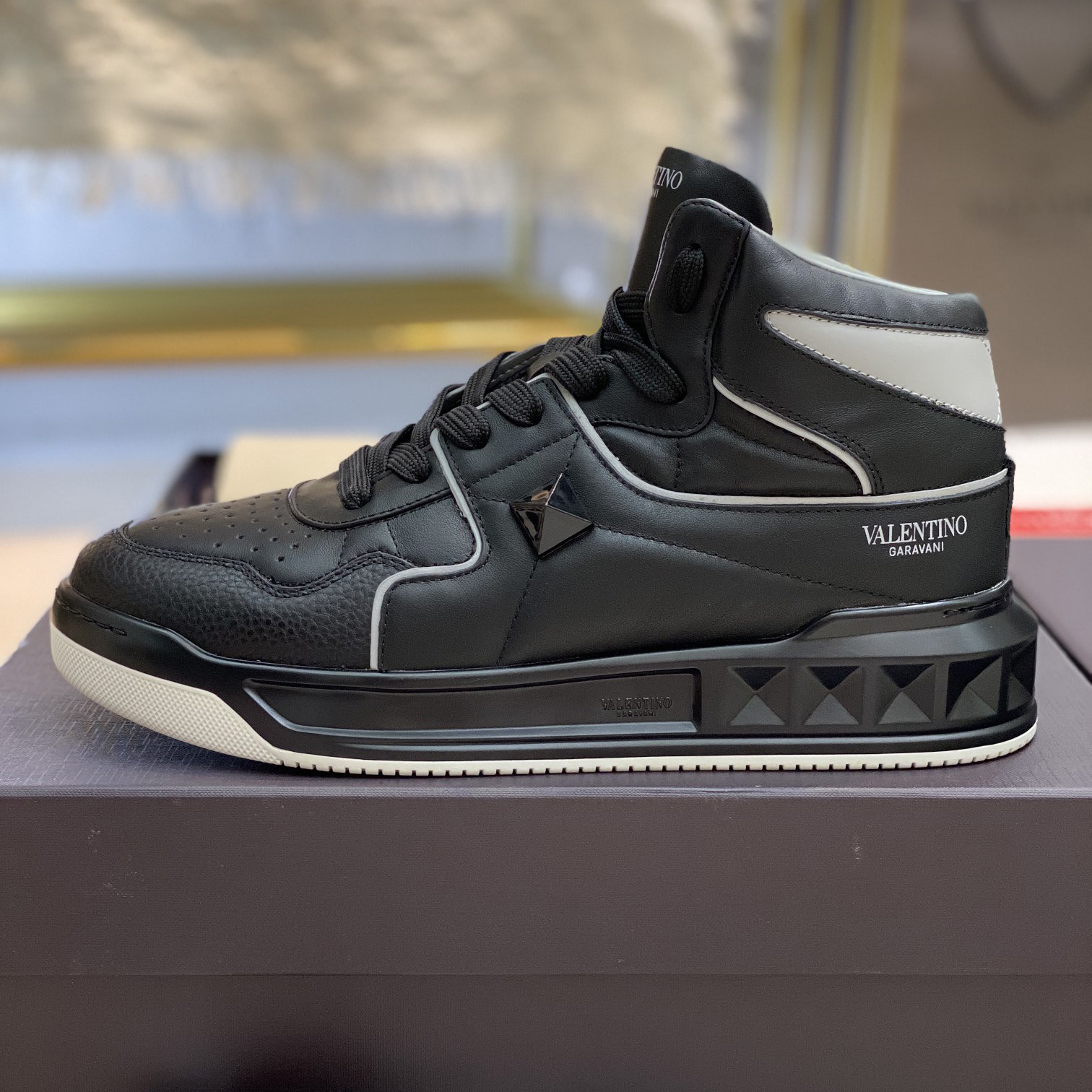 Valenti One Stud Mid-Top-Sneaker aus Nappaleder - EUR FASHION
