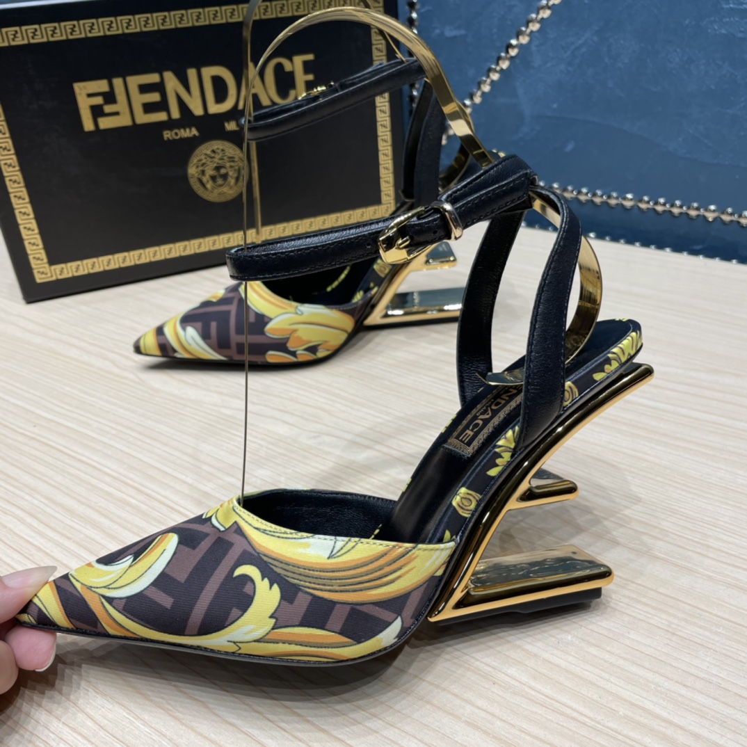Fendi x Versace Fendace bedruckte hochhackige Seiden-Slingbacks - EUR FASHION