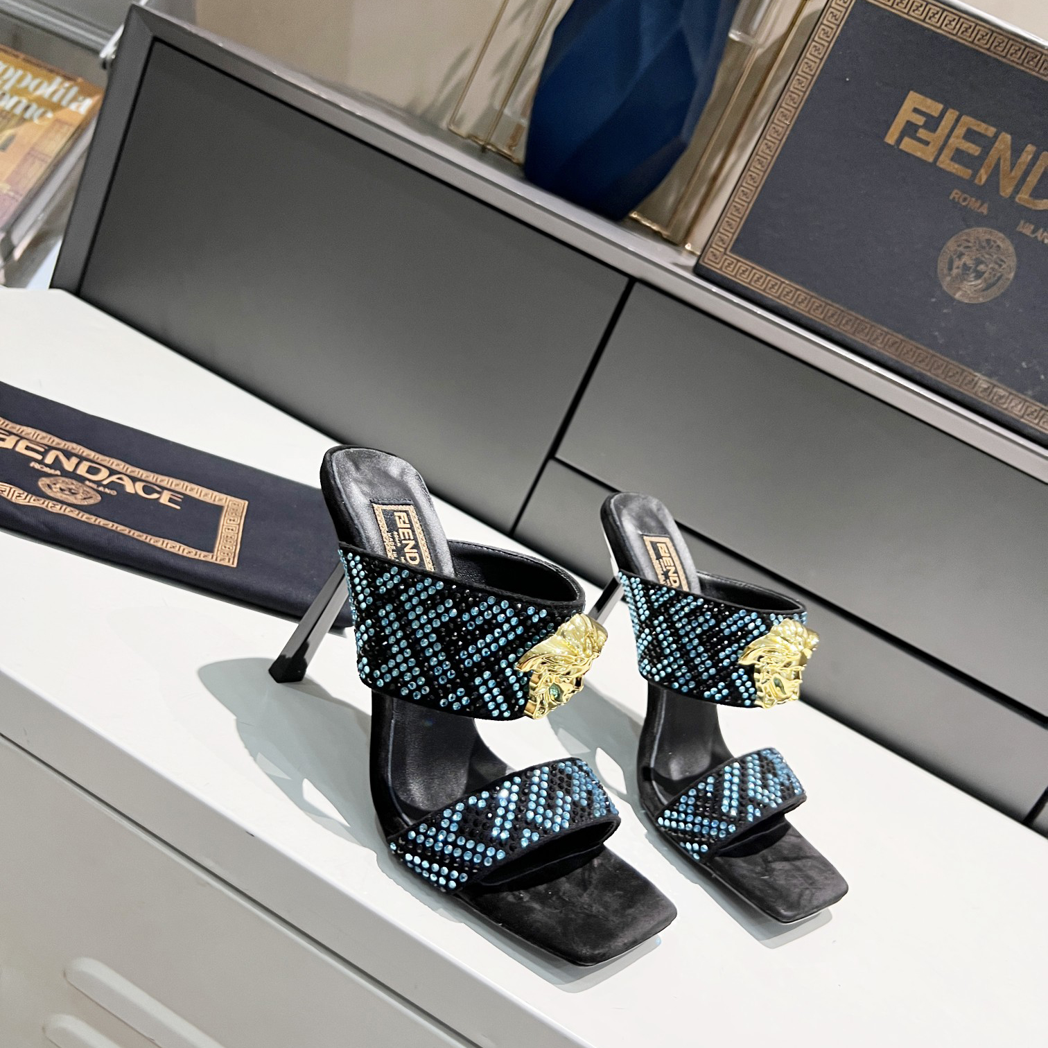 Versace Fendace FF Jacquard-Pantoletten - EUR FASHION