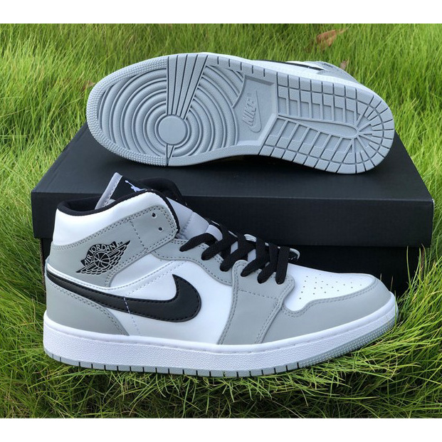 Air Jordan 1 Mid „Light Smoke Grey“ Sneaker - EUR FASHION