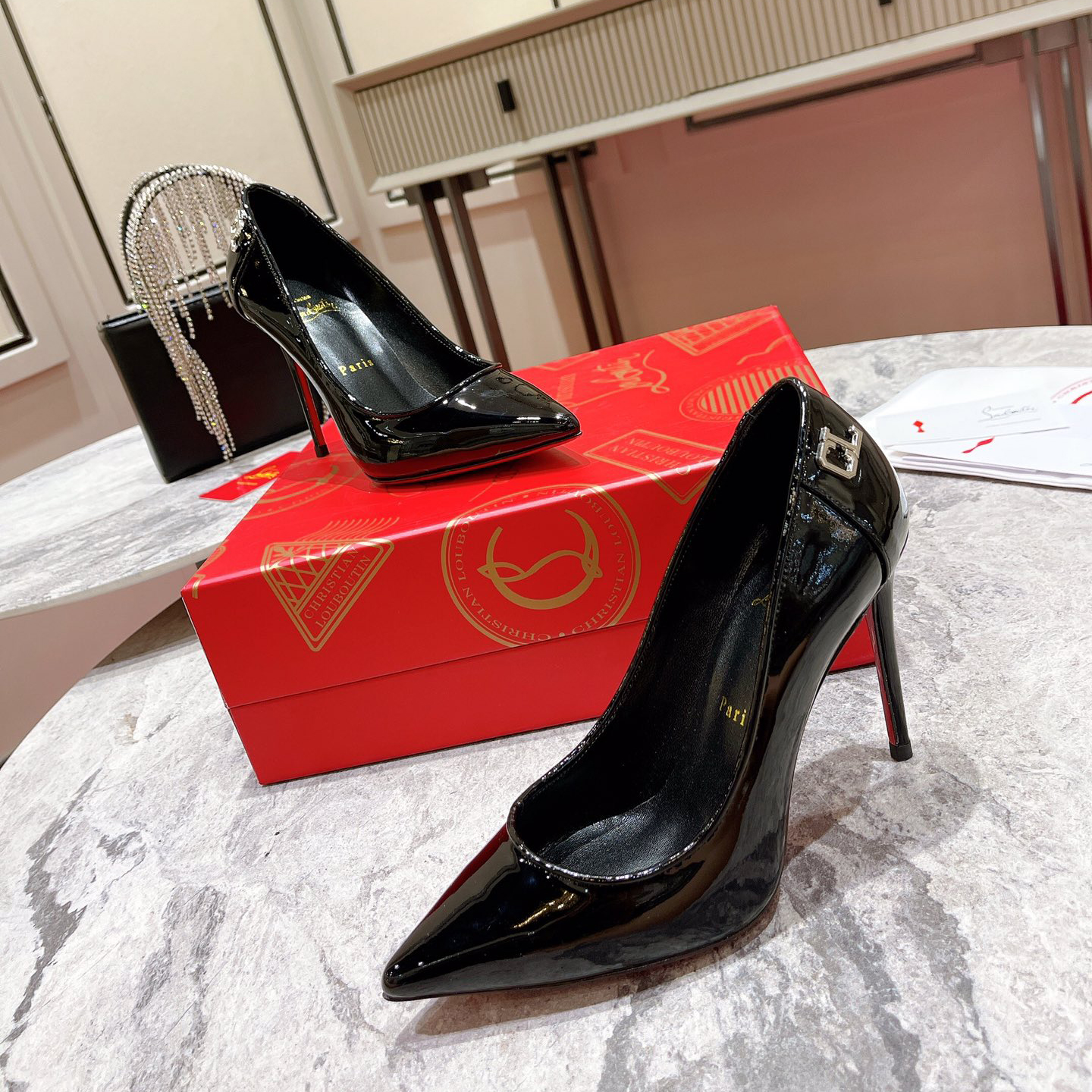 Sportliche Kate-Pumps von Christian Louboutin, 85 mm - EUR FASHION