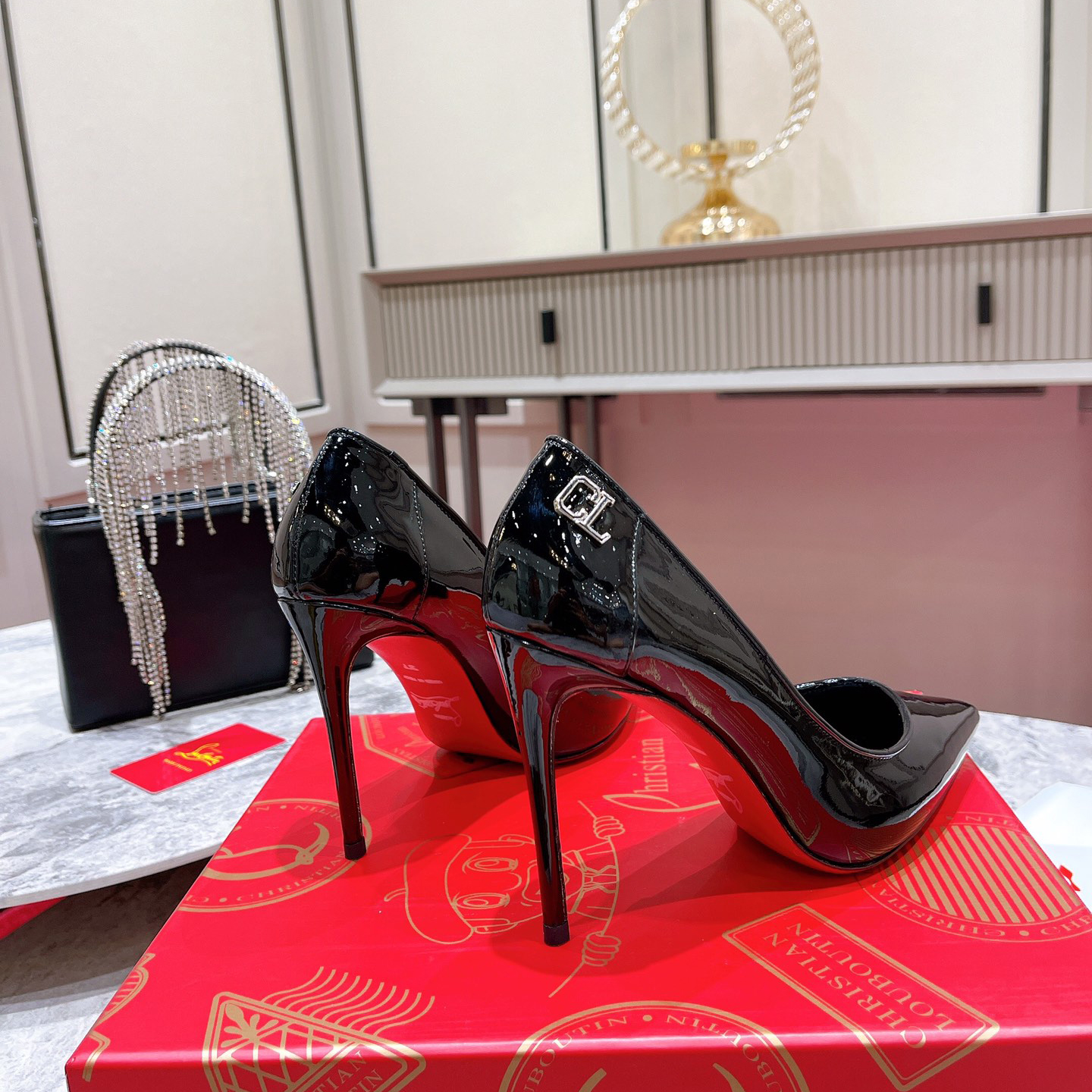 Sportliche Kate-Pumps von Christian Louboutin, 85 mm - EUR FASHION
