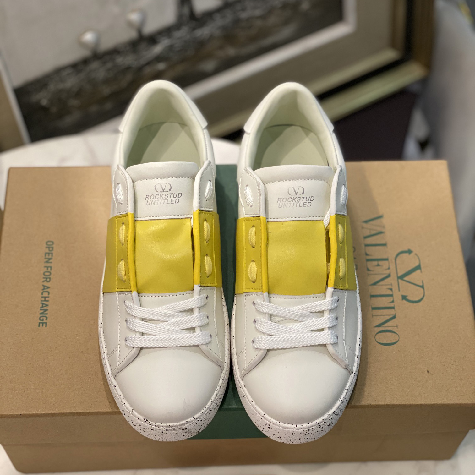 Valenti Open For A Change Sneaker aus biobasiertem Material in Weiß/Zitronencreme - EUR FASHION