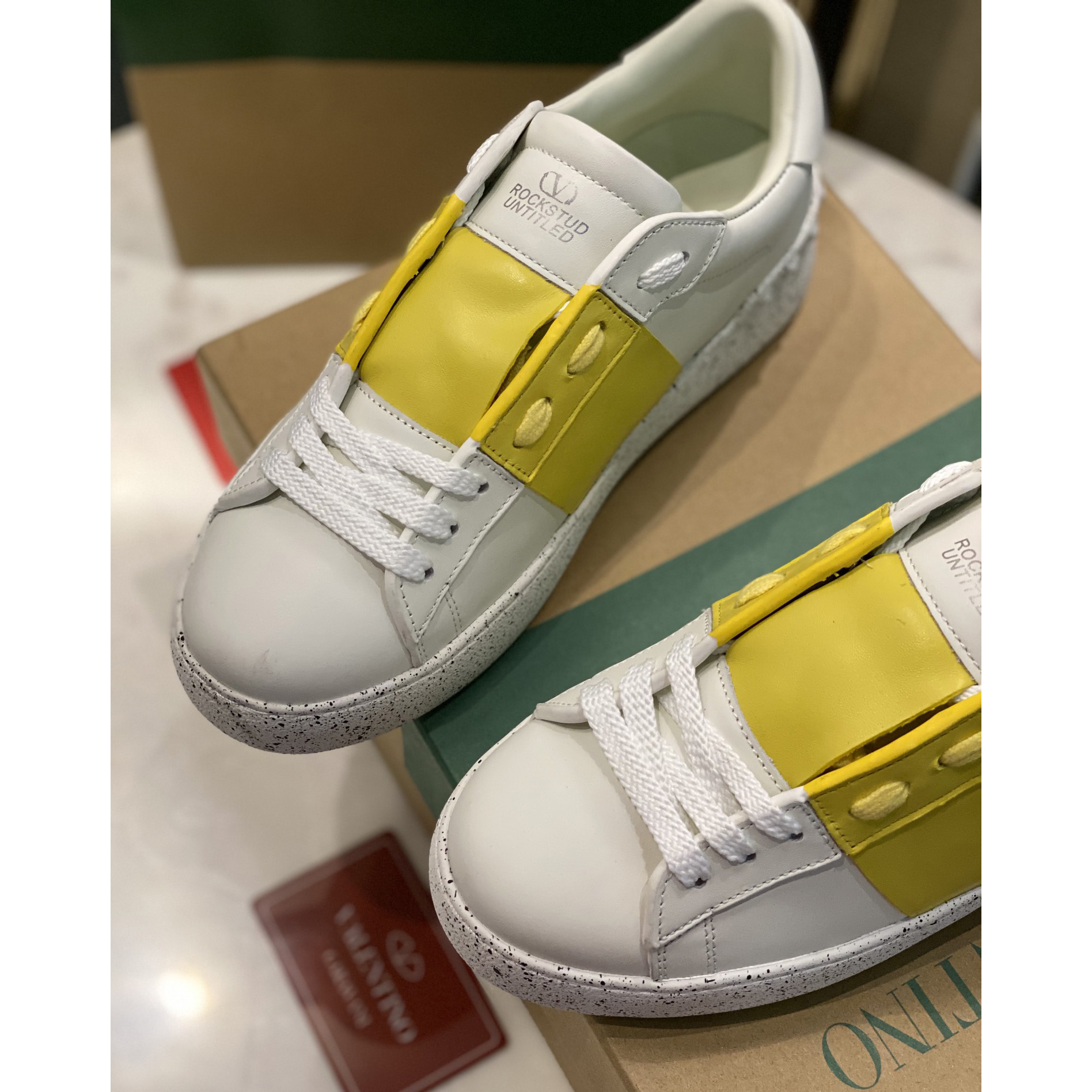 Valenti Open For A Change Sneaker aus biobasiertem Material in Weiß/Zitronencreme - EUR FASHION