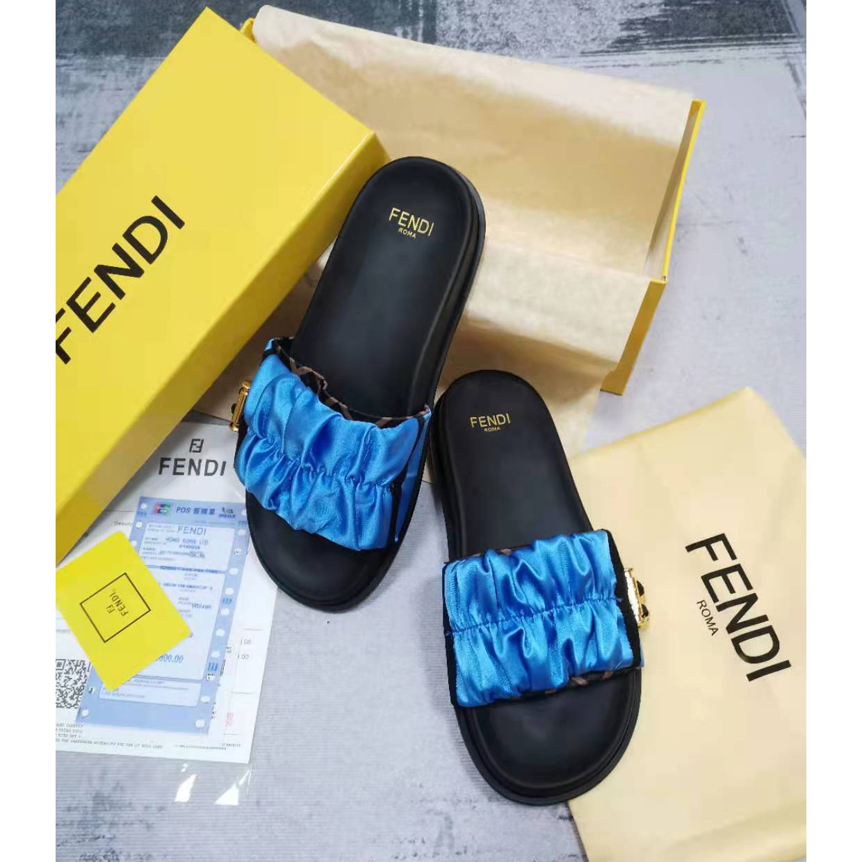 Fendi Fendi Feel Blaue Satin-Slides - EUR FASHION