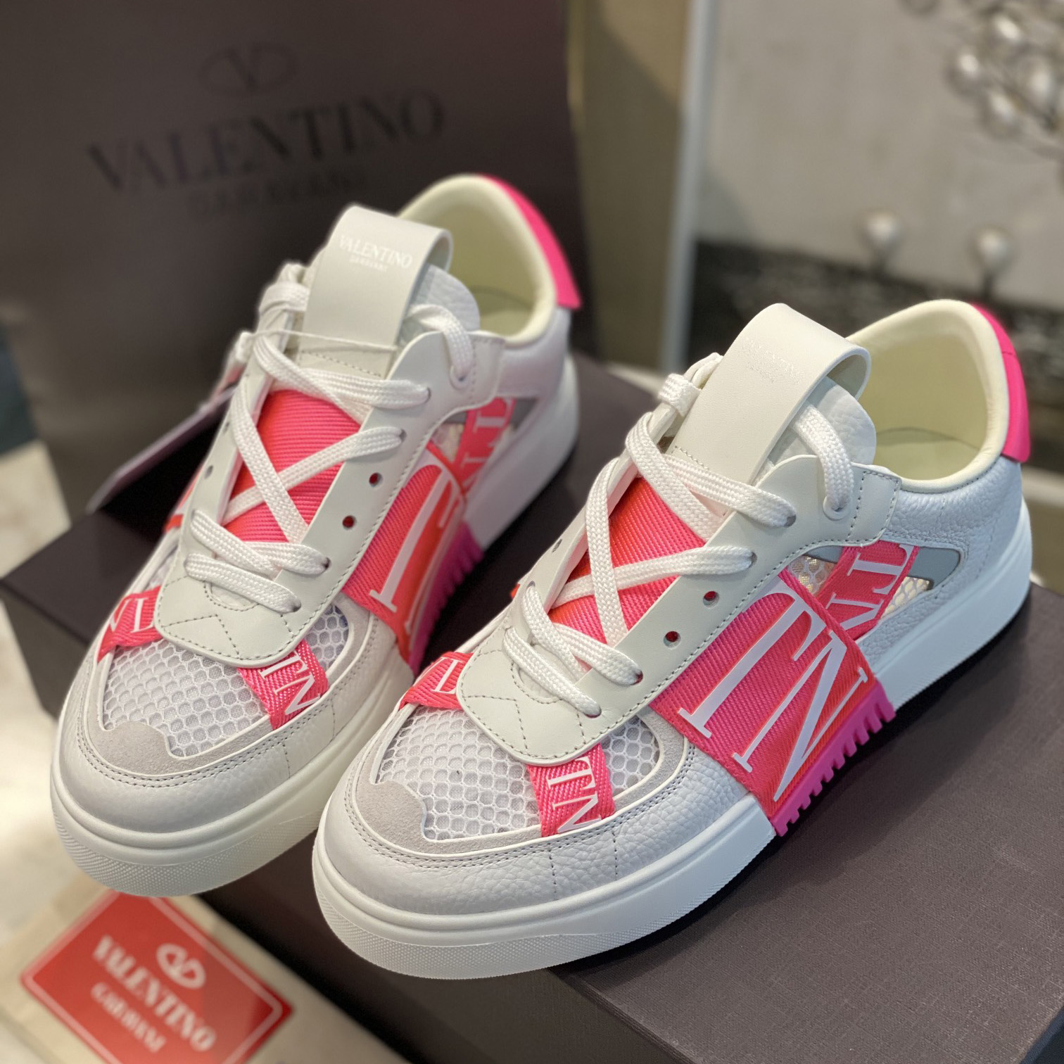 Low-Top-Sneaker „Valenti“ aus Kalbsleder und Mesh „VL7N“ mit Bändern - EUR FASHION