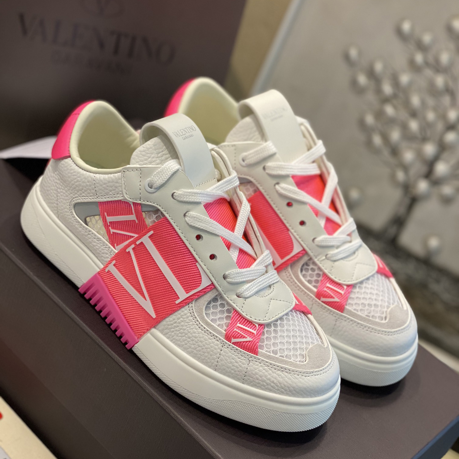 Low-Top-Sneaker „Valenti“ aus Kalbsleder und Mesh „VL7N“ mit Bändern - EUR FASHION