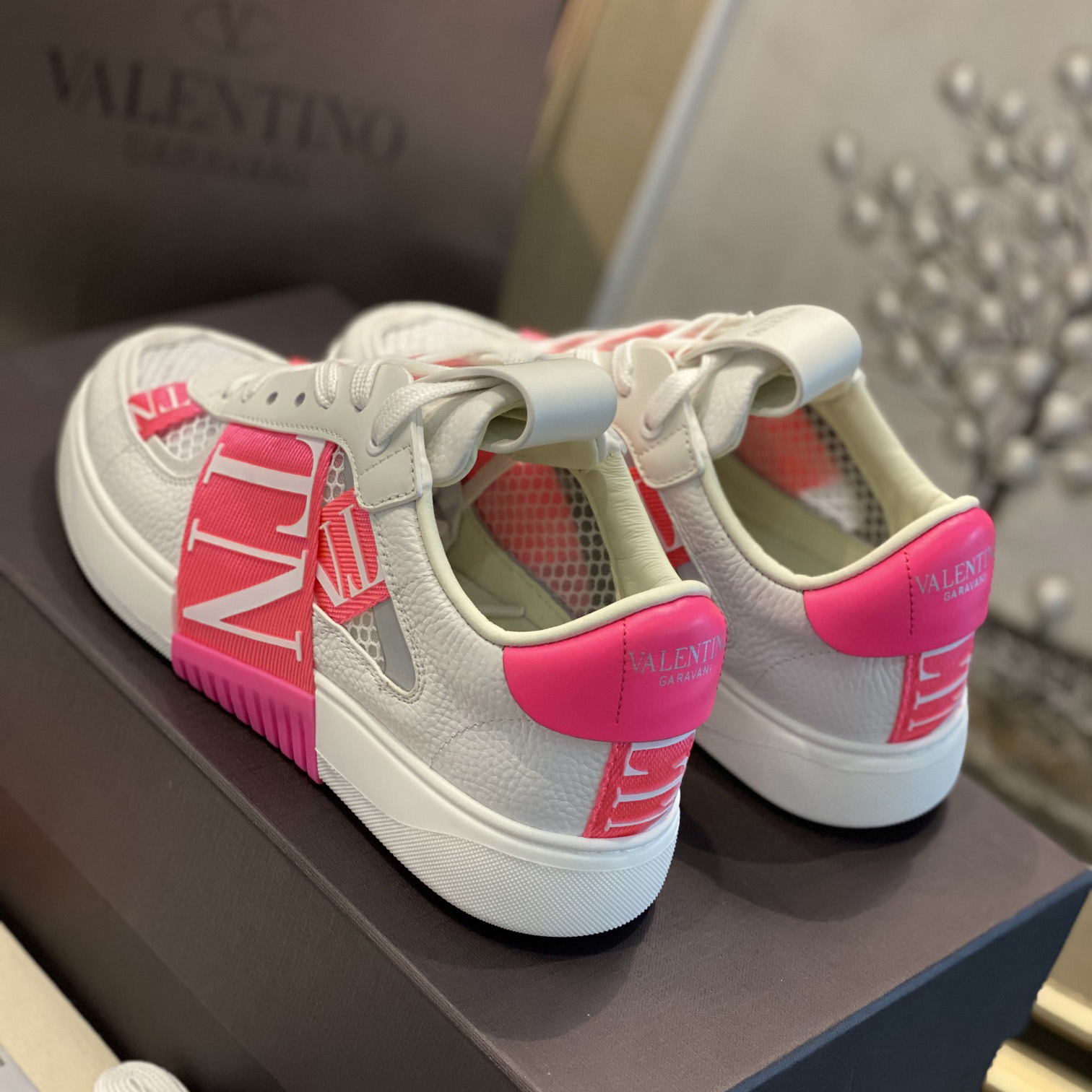 Low-Top-Sneaker „Valenti“ aus Kalbsleder und Mesh „VL7N“ mit Bändern - EUR FASHION