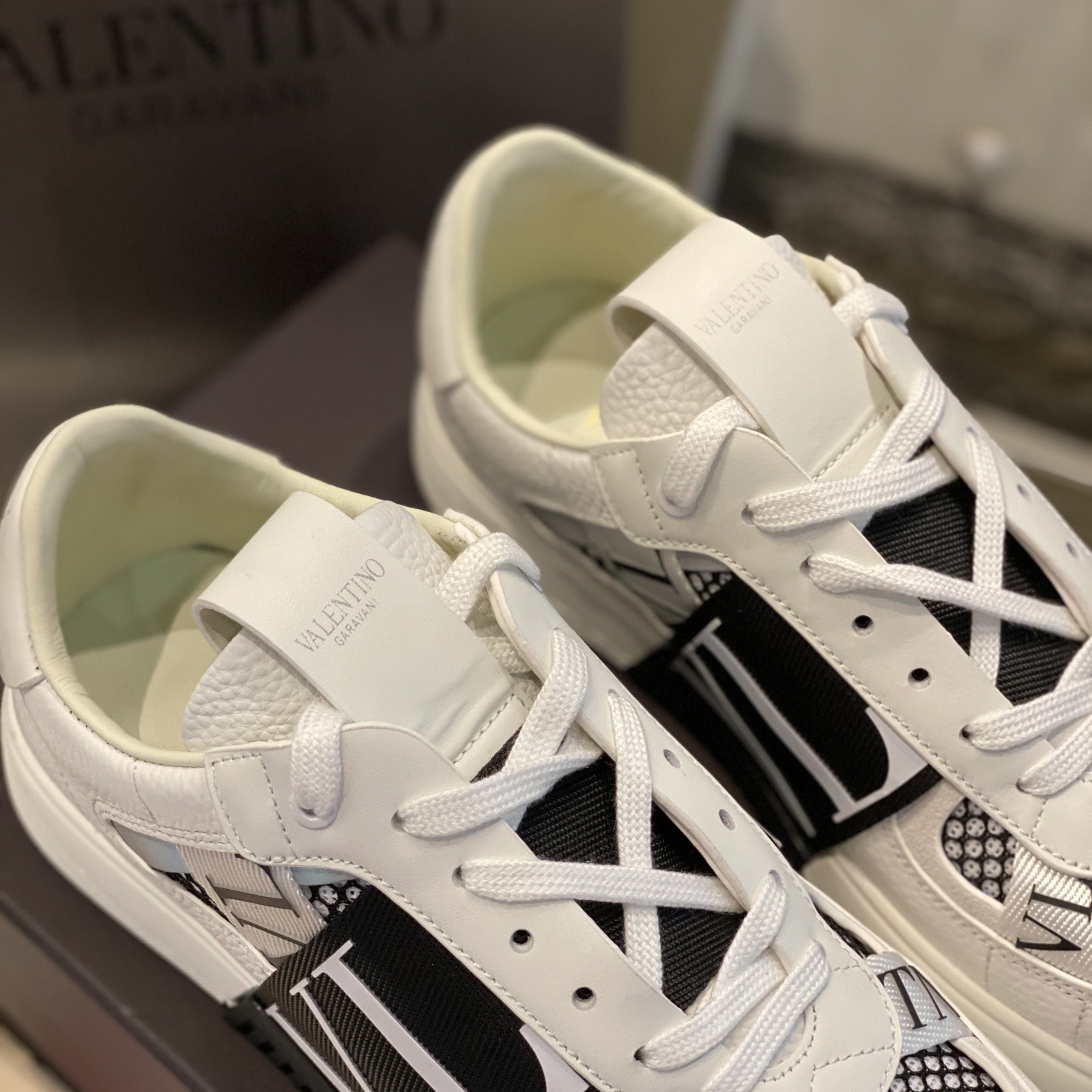 Valenti VL7N Low-Top-Sneaker aus Kalbsleder und Netzstoff mit Bändern - EUR FASHION