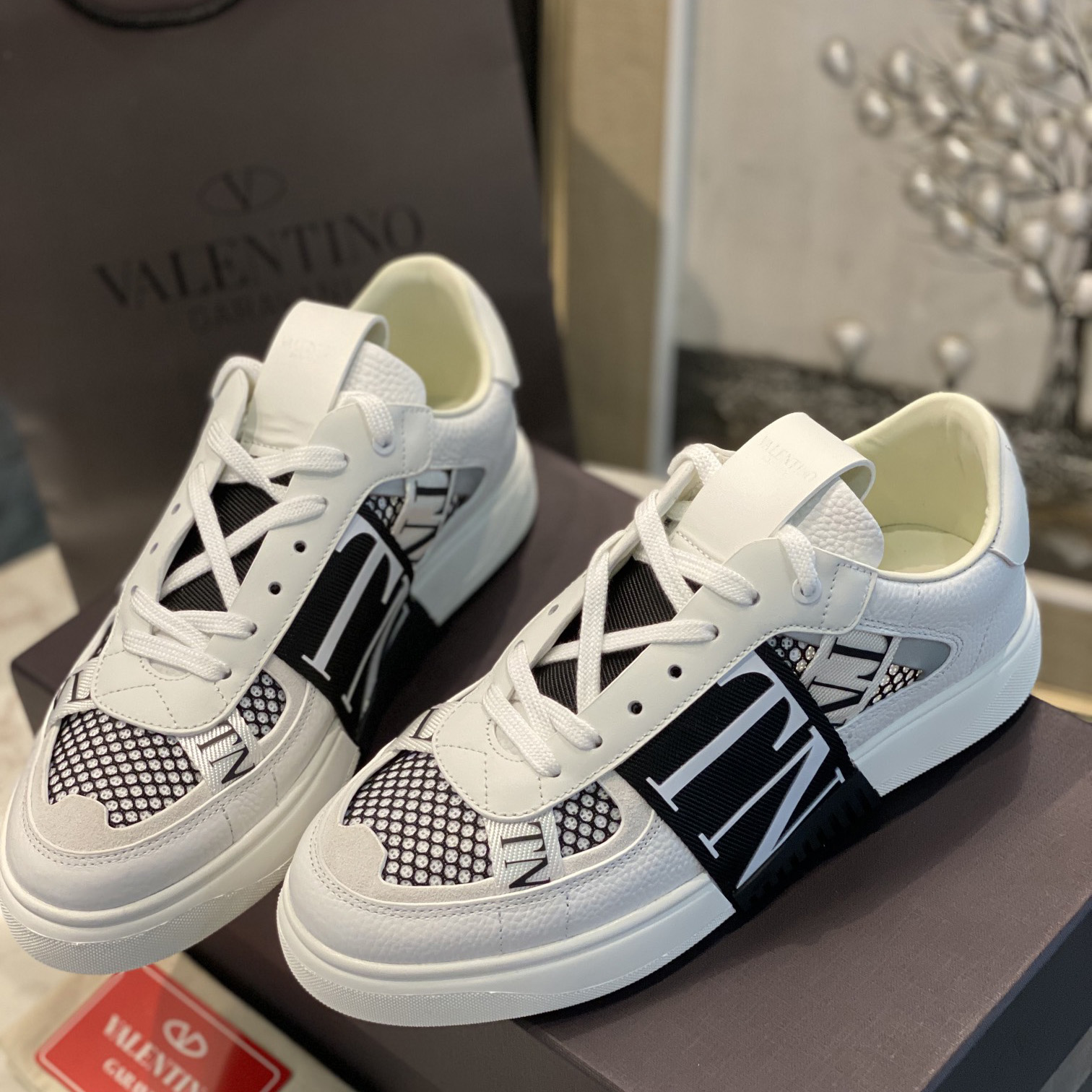 Valenti VL7N Low-Top-Sneaker aus Kalbsleder und Netzstoff mit Bändern - EUR FASHION