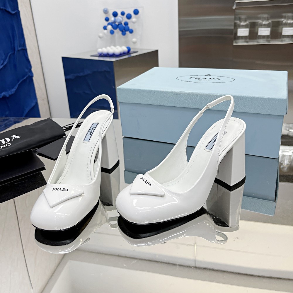 Prada Slingback-Pumps aus Lackleder - EUR FASHION