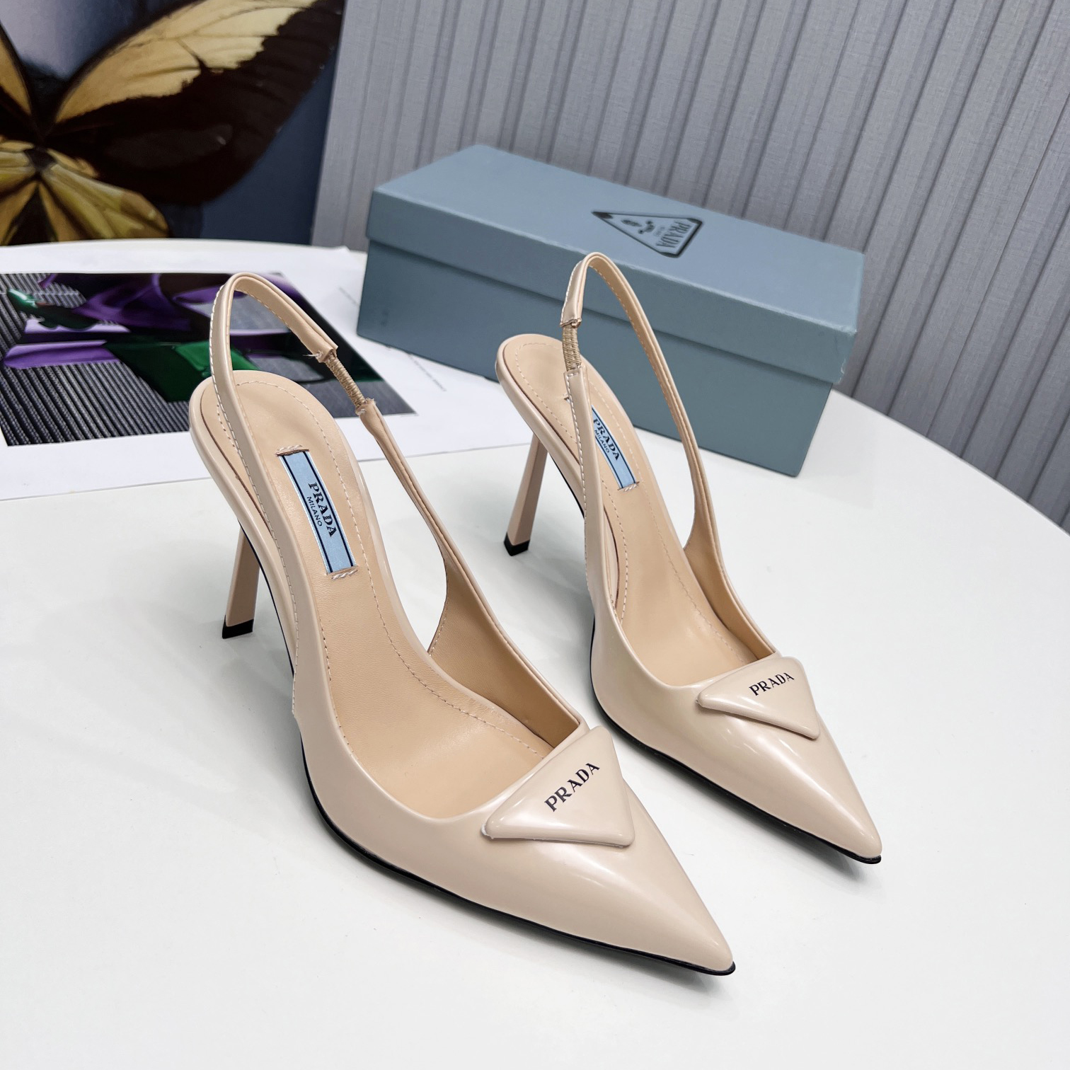 Prada Slingback-Pumps aus gebürstetem Leder - EUR FASHION