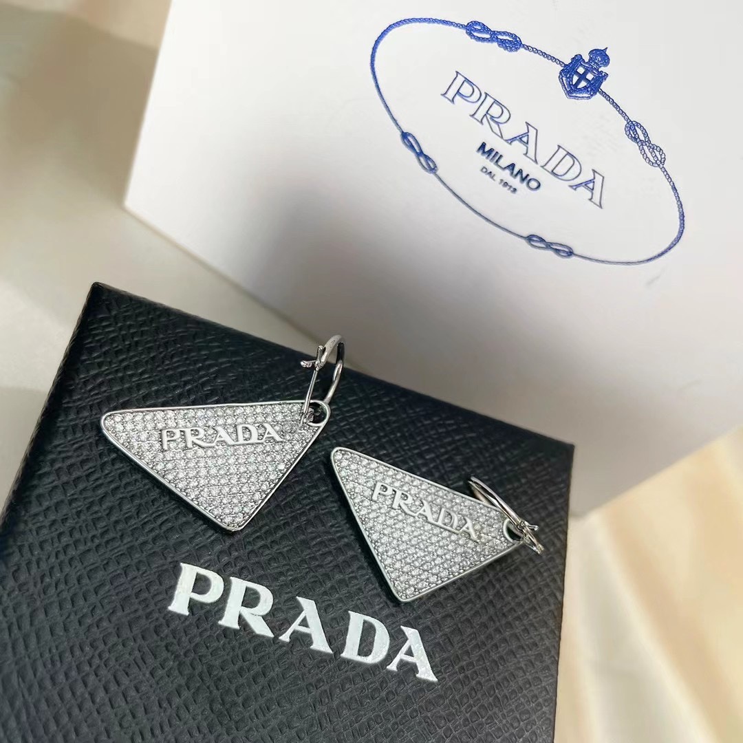 Prada-Ohrring mit Kristalllogo und Juwelen - EUR FASHION