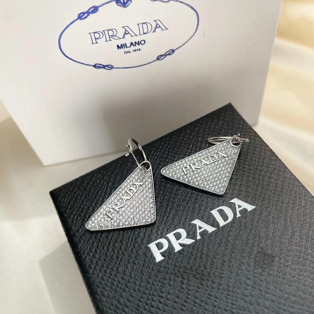 Prada-Ohrring mit Kristalllogo und Juwelen - EUR FASHION