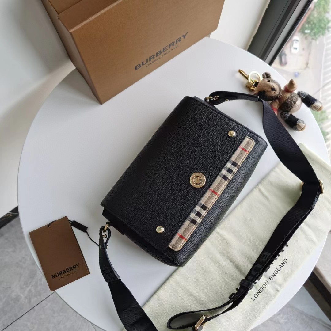 Burberry Hackberry Umhängetasche aus Leder (25–18–8,5 cm) - EUR FASHION