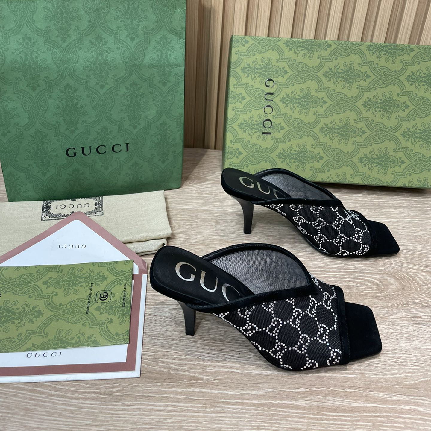 Gucci Damen-GG-Sandale mit einer Absatzhöhe von 7,5 cm - EUR FASHION