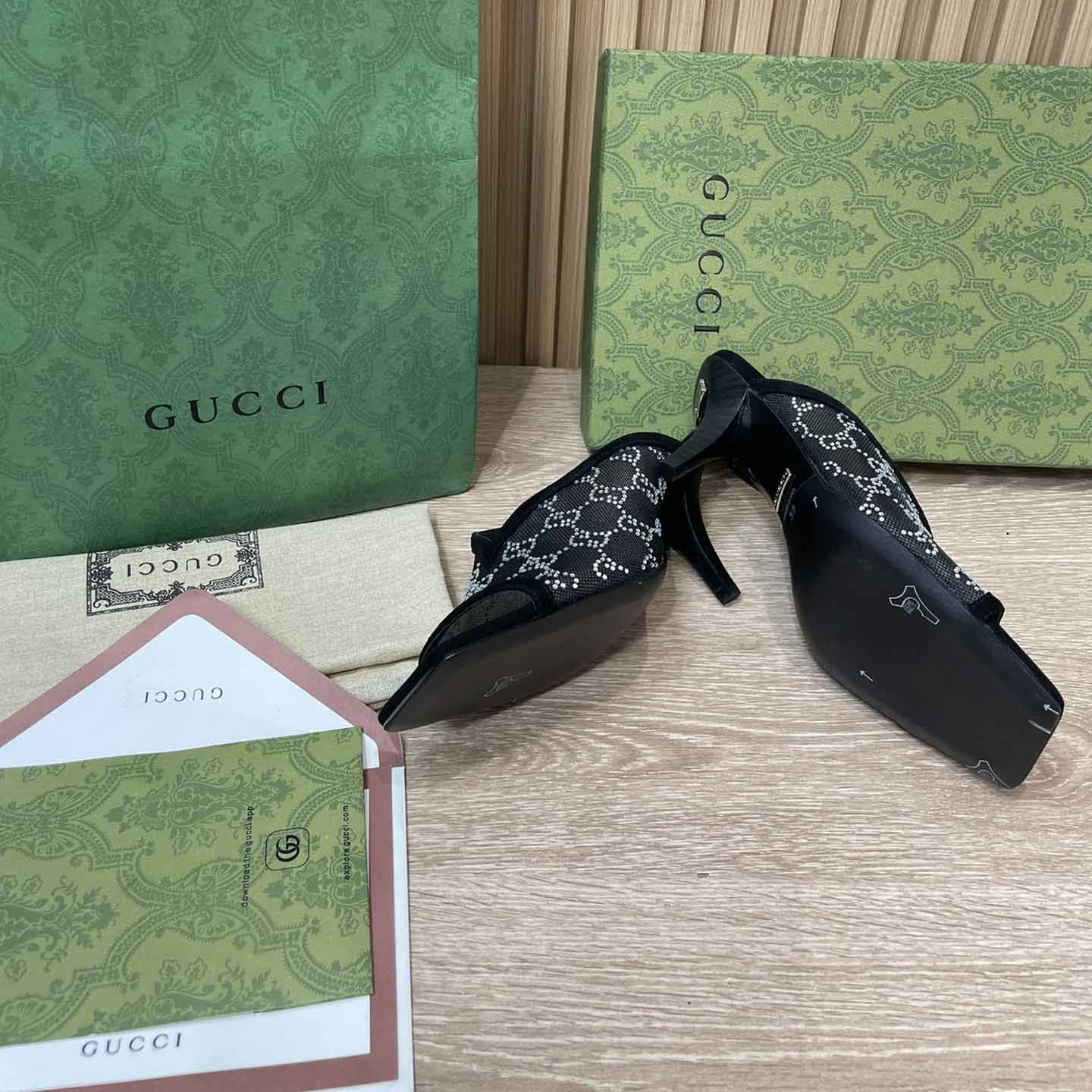 Gucci Damen-GG-Sandale mit einer Absatzhöhe von 7,5 cm - EUR FASHION