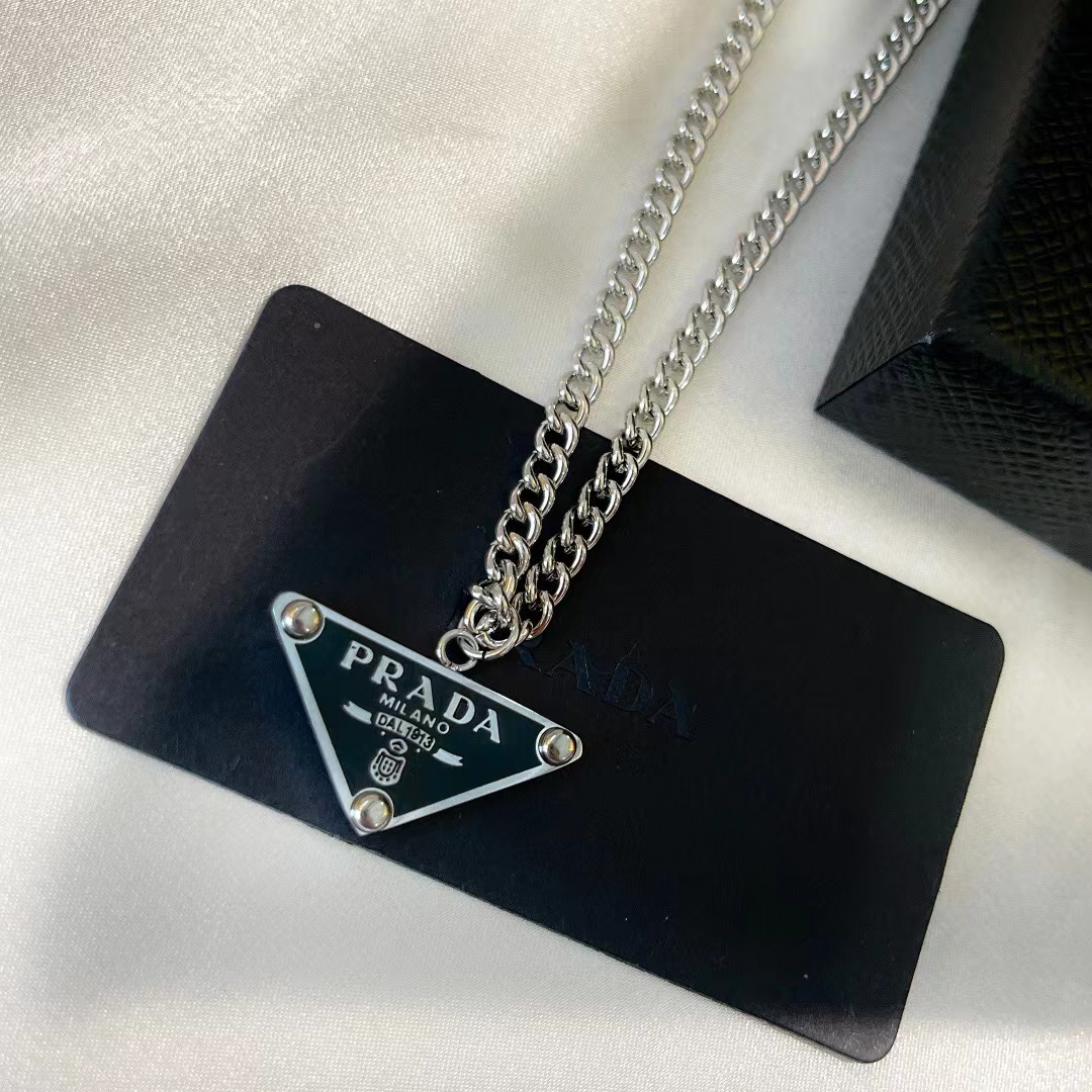 Prada-Symbole-Halskette - EUR FASHION