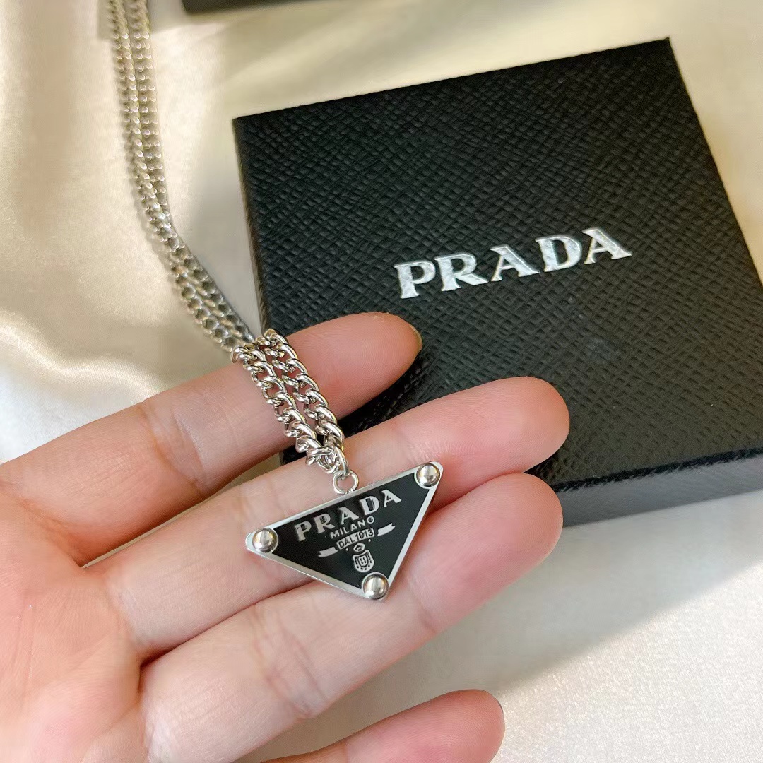 Prada-Symbole-Halskette - EUR FASHION