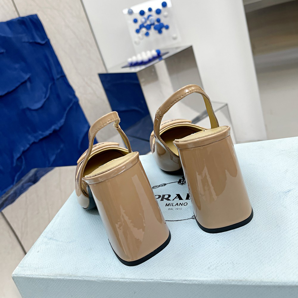 Prada Slingback-Pumps aus Lackleder - EUR FASHION