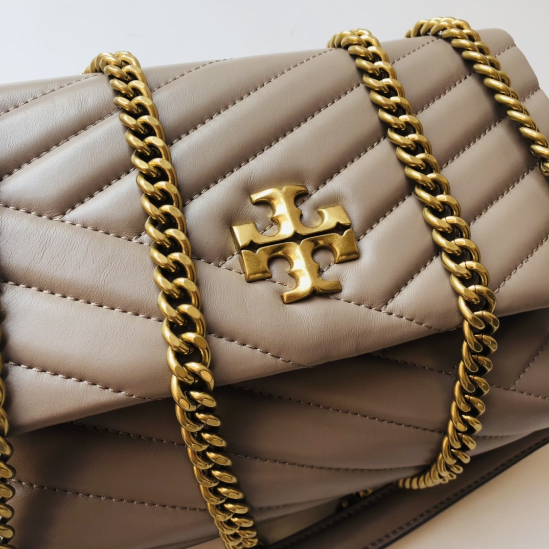 ToryBurch Kira Chevron Convertible Umhängetasche (22,5–15–8 cm) TB316S90452 - EUR FASHION