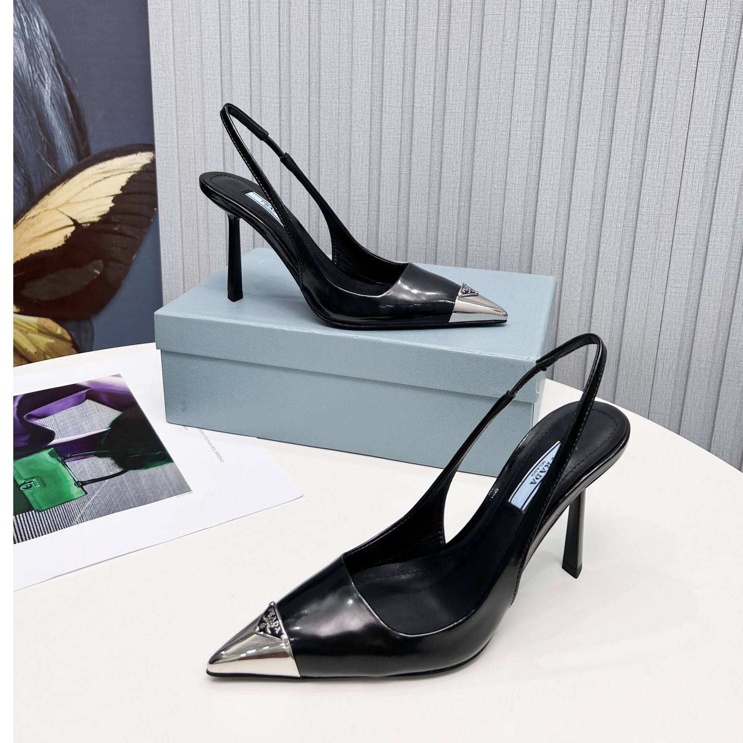 Prada Slingback-Pumps aus gebürstetem Leder - EUR FASHION