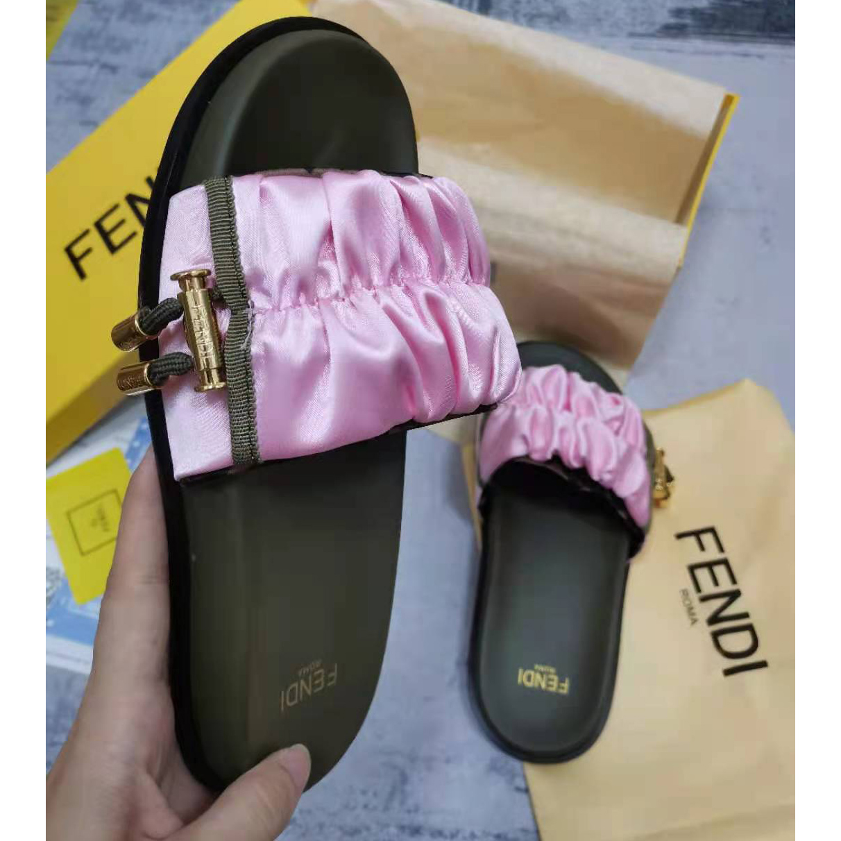 Fendi Fendi Feel rosa Satin-Slides - EUR FASHION