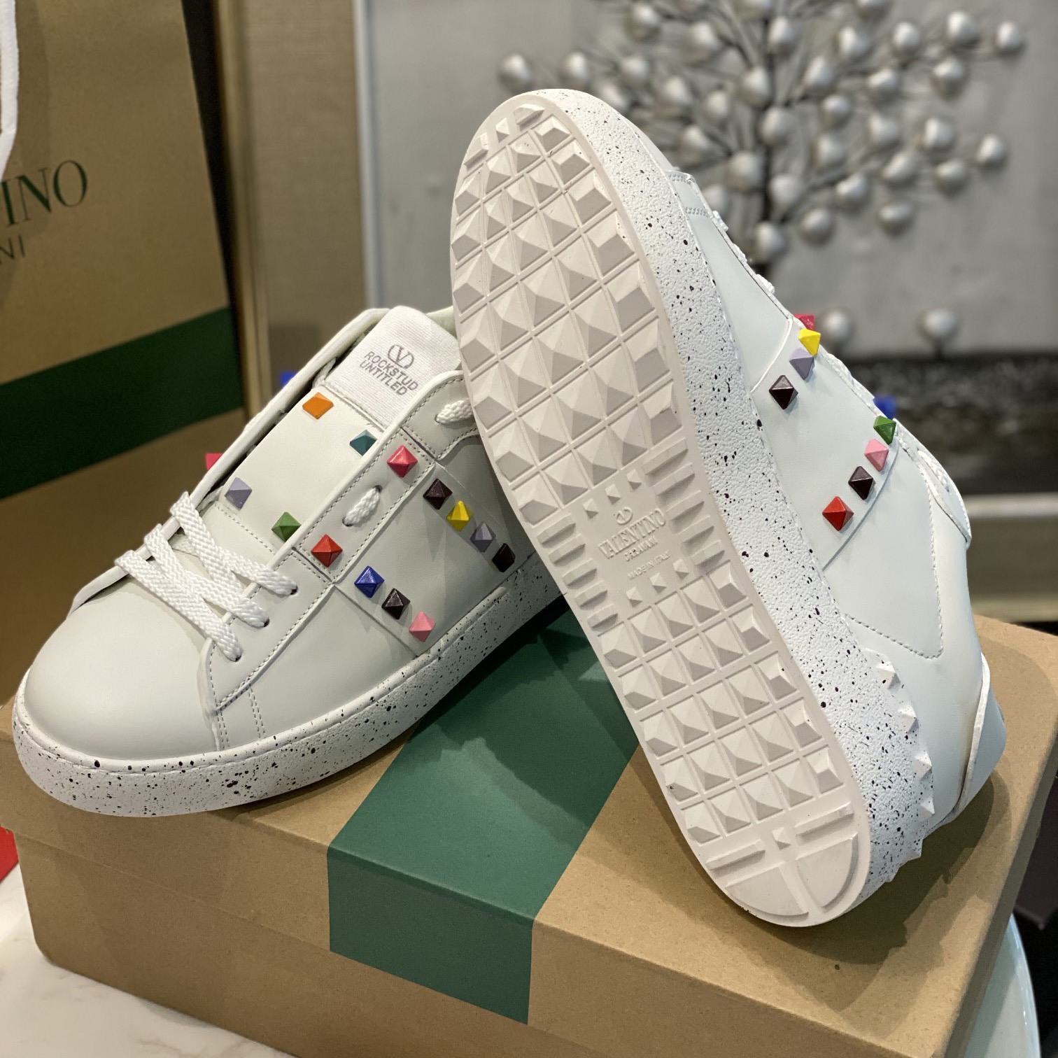 Valenti Open For A Change Sneaker aus biobasiertem Material in Weiß/Mehrfarbig - EUR FASHION